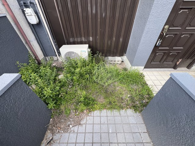 西岩田 戸建てのエントランス