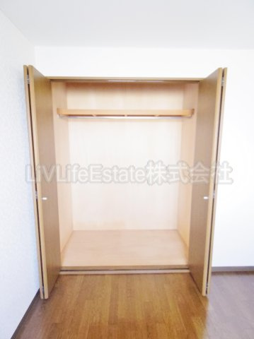 東久留米市柳窪２丁目の賃貸マンションの収納