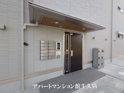 【エントランス】 | セレウィータ栄町