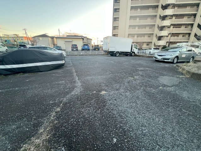 フロイディハイツの駐車場|敷地内駐車場空き有