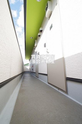 【エントランス】 | eins（アインス） | 清潔なエントランス