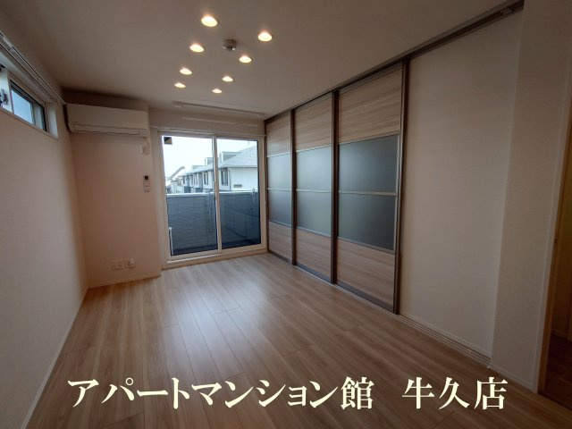 セレウィータ栄町の居間・リビング