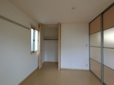 【洋室】 | プランドール陽東 Ａ | 南洋室・収納