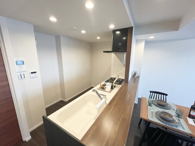 ランドシティ新所沢のキッチン|キッチンも広々しつつも、家事動線を考えた大きさとなっています♪