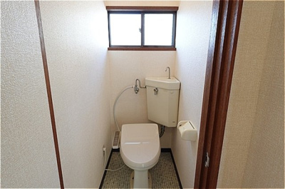 【トイレ】 | 小松貸家 | 温水洗浄暖房便座のトイレ