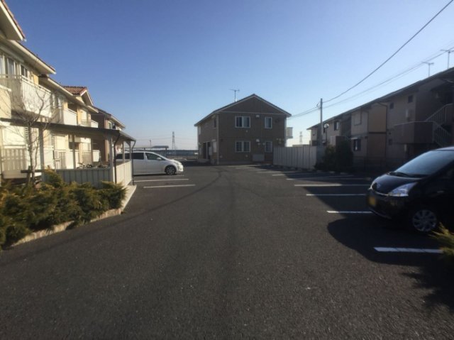 【駐車場】 | ラフィネ サワ Ｃ | 駐車場