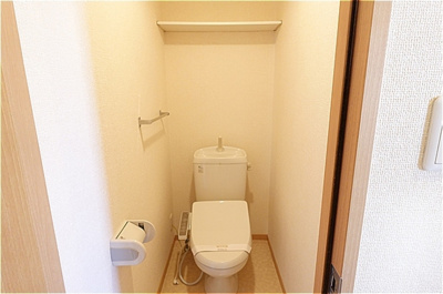 【トイレ】 | ルピナス コート Ｃ | 温水洗浄暖房便座のトイレ