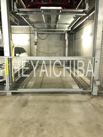 サンクレール荒川ブランガーデンの駐車場