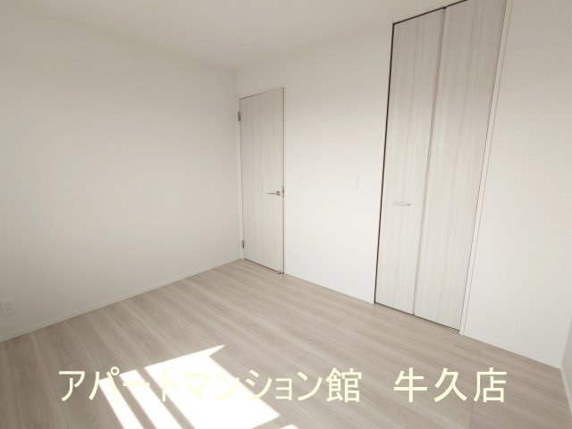 セレウィータ栄町の寝室
