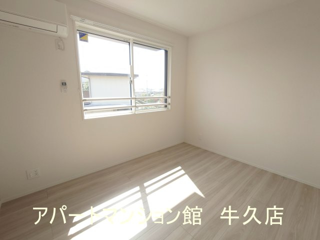 セレウィータ栄町の寝室