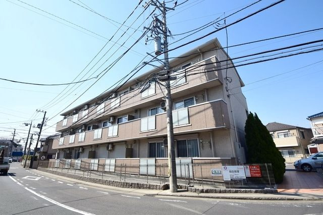 サンロイヤルの外観