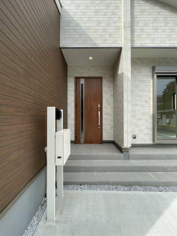 新築戸建・新築建売　大泉町第6仙石　南小学校・南中学校の居間・リビング|同社施工例
