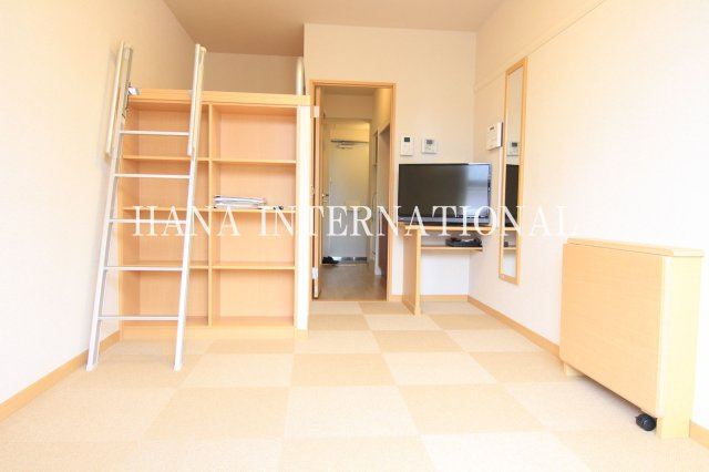 レオパレス愛の居間・リビング