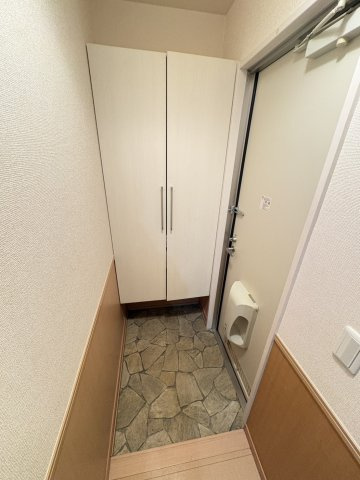 グランメールⅡの玄関|※反転タイプ