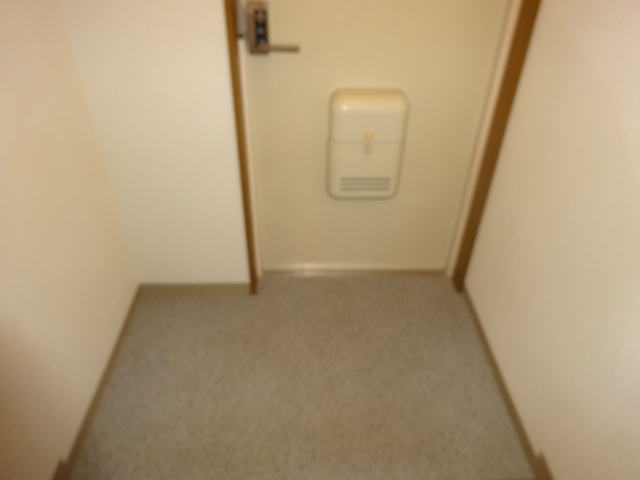 プリムローズ逆瀬川の玄関