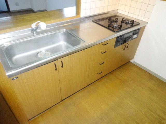 プリムローズ逆瀬川のキッチン