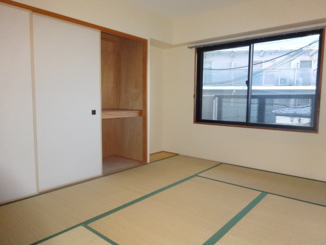 プリムローズ逆瀬川の内装