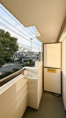 【バルコニー】