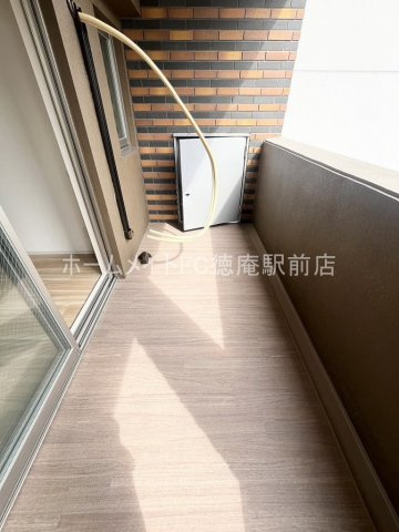 大阪市東成区深江北１丁目の賃貸マンションのバルコニー