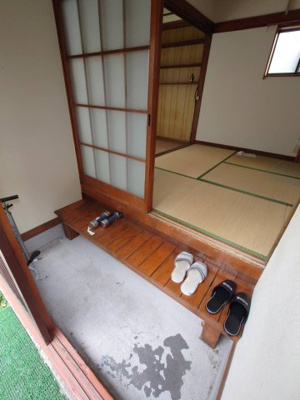 【玄関】 | 竹本貸家 | 和室→洋室へリフォーム中