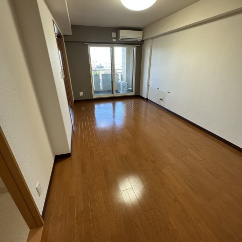 ＨＩＲＡＮＯ　ＡＰＡＲＴＭＥＮＴ　Ⅱの居間・リビング