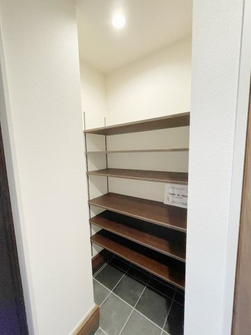 新築戸建・新築建売　大泉町第6仙石　南小学校・南中学校の独立洗面台|同社施工例