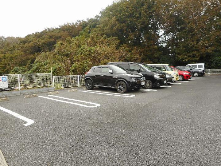 ラフイネの駐車場|駐車場