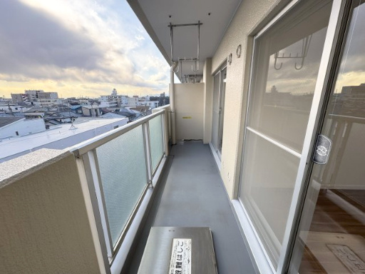 【バルコニー】