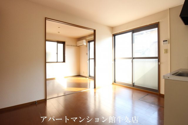 ほほえみABCDの居間・リビング|リビング全景（エアコン付）