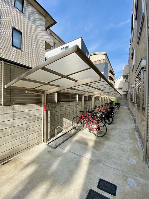 ヴェルデ等々力Ｂのその他共用部分|★敷地内屋根付き駐輪場★