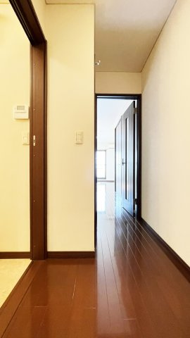 メゾフォルテ（mf）の内装