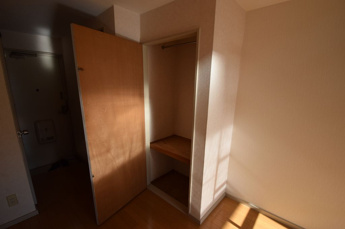 【収納】 | ※同建物別室の参考写真です