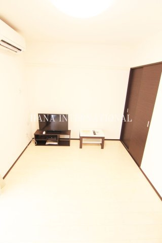 クレイノル　メルシェの寝室