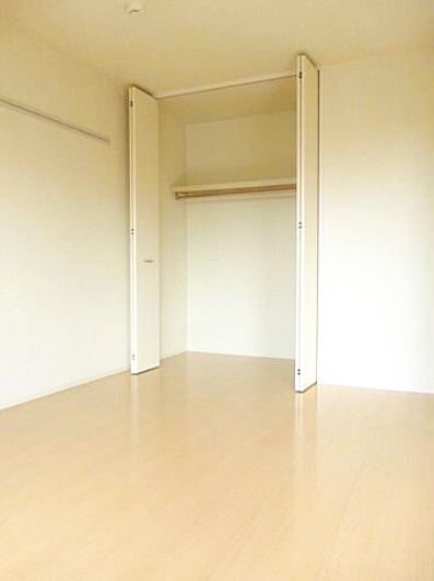 ラマージュⅠの居間・リビング