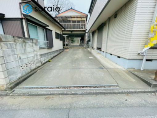 川越市藤間　中古戸建の駐車場|2/7　撮影