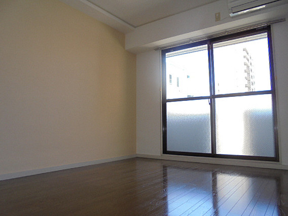 シダヴィレッジの居間・リビング