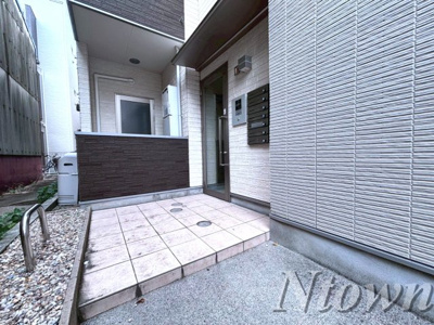 【エントランス】 | サンフラット | 毎日通るエントランスはこのようになっています