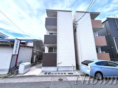 【外観】 | サンフラット | 外観は落ち着いています