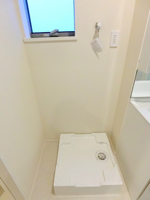 ADAMAS国立のその他|★室内洗濯機置場★