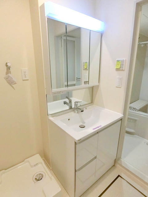 ADAMAS国立の洗面所|★独立洗面台★