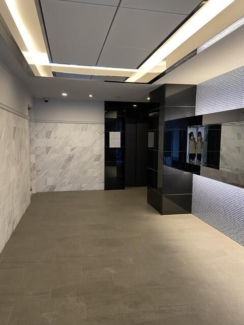 アーベイン東日暮里のエントランス