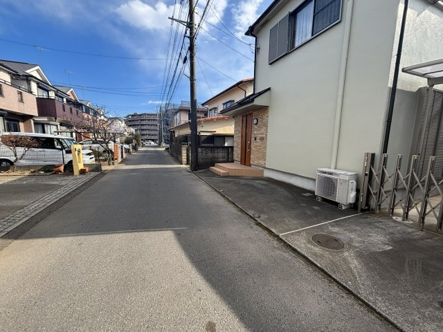 【花園2丁目】中古戸建の前面道路含む現地写真|前面道路含む現地写真です