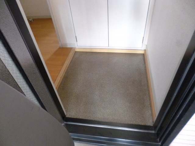 リコルディ白糸台の玄関