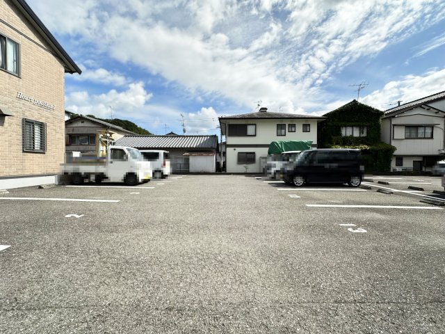 ハートポジションⅡの駐車場