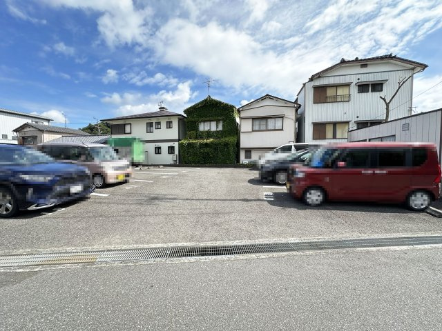 ハートポジションⅡの駐車場