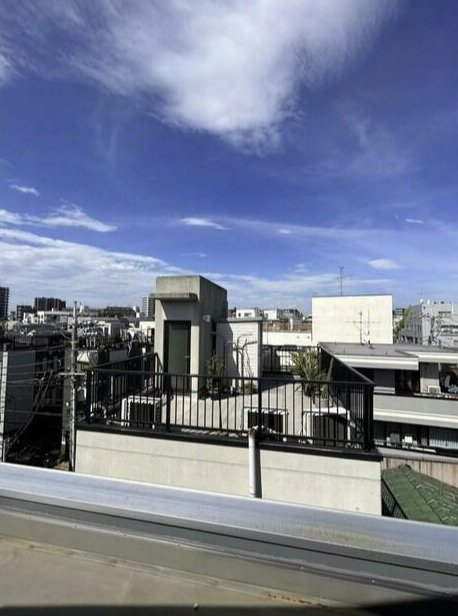 ＬＩＶＡＲＴ　　ＳＥＡＳＯＮ南台のバルコニー