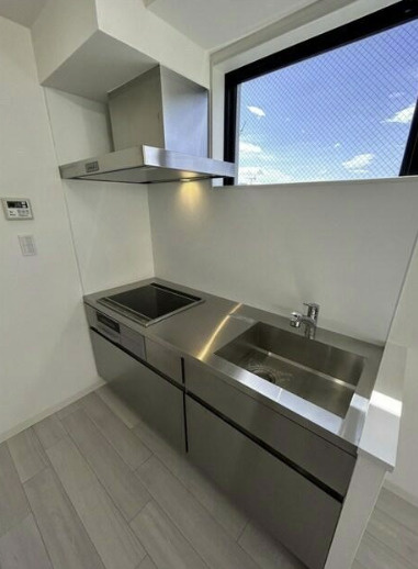 ＬＩＶＡＲＴ　　ＳＥＡＳＯＮ南台のキッチン