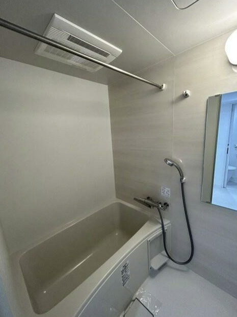 ＬＩＶＡＲＴ　　ＳＥＡＳＯＮ南台の浴室