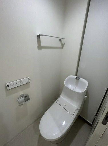 ＬＩＶＡＲＴ　　ＳＥＡＳＯＮ南台のトイレ