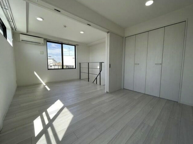 ＬＩＶＡＲＴ　　ＳＥＡＳＯＮ南台の寝室